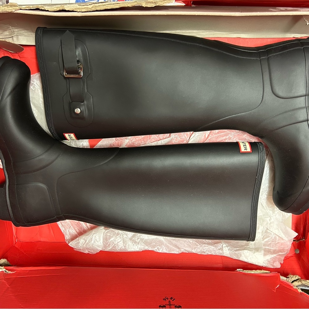 Hunter Original Tall Black Rainboots